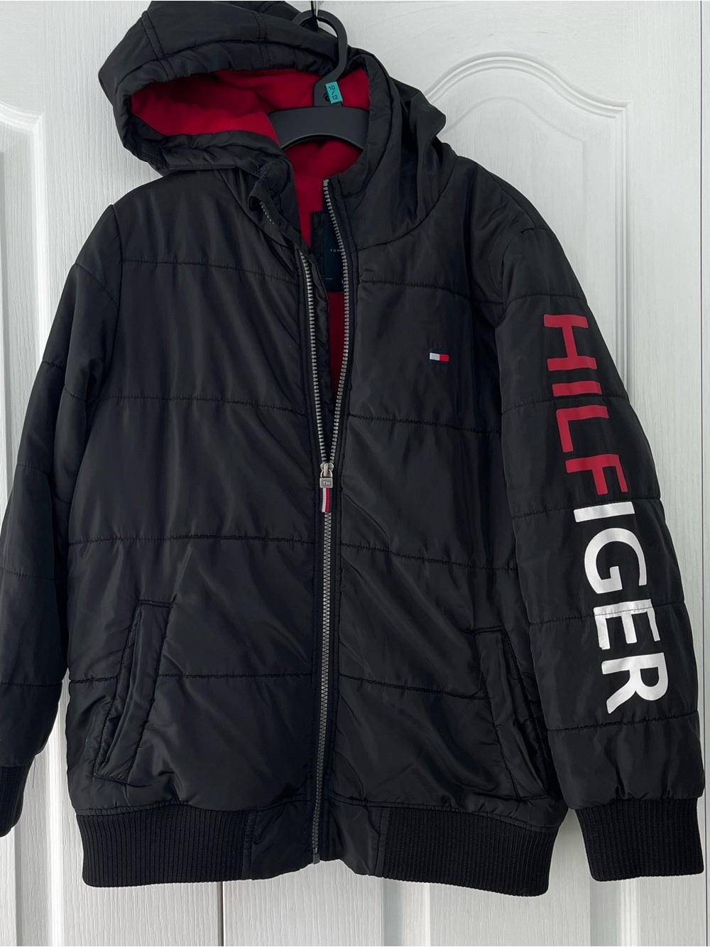 Tommy Hilfiger Boy's Puffer Jacket Size M 10/12  Black/Red Hood Spellout Sleeve